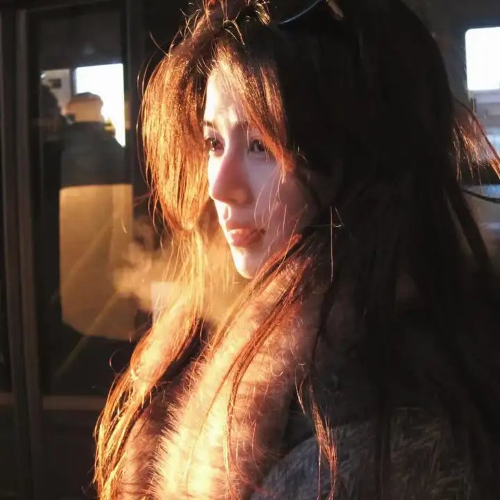 落跑千金逆袭记$被三个哥哥团宠后开启逆袭人生